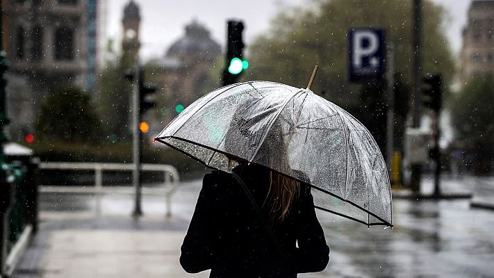 El frío y las lluvias vuelven a la Península y Baleares pero bajarán gradualmente hasta el fin de semana