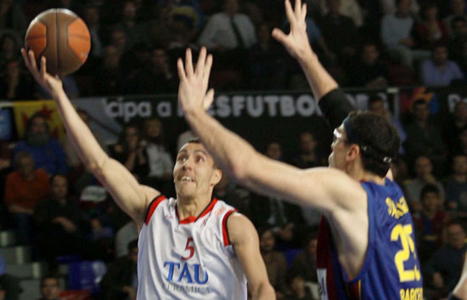 Los de Xavi Pascual consiguen empatar la eliminatoria de cuartos de final de la euroliga a uno tras vencer en el Palau por 85-62.  