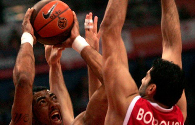Baloncesto en RTVE - El Madrid, cae de nuevo en Atenas