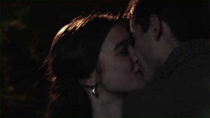 La otra mirada - Flavia y Tomás se ven a escondidas