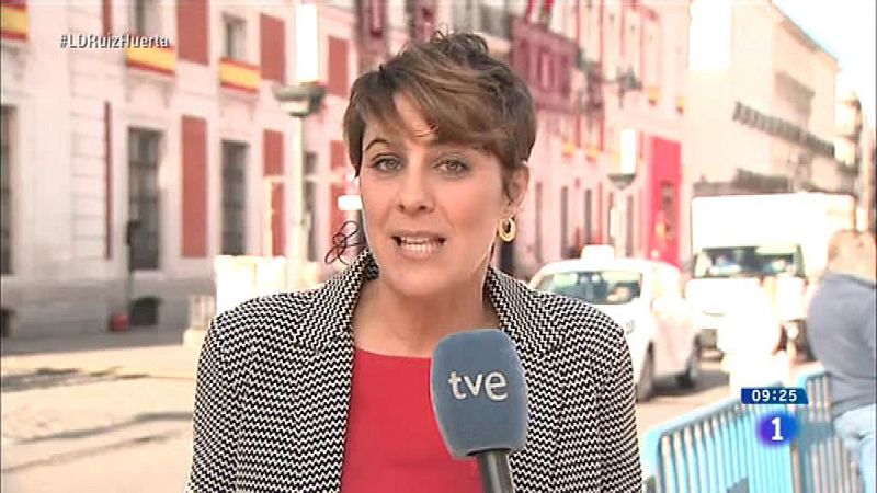 Podemos pide a Cs elegir entre los "corruptos" y la "gente decente" en el Gobierno de Madrid