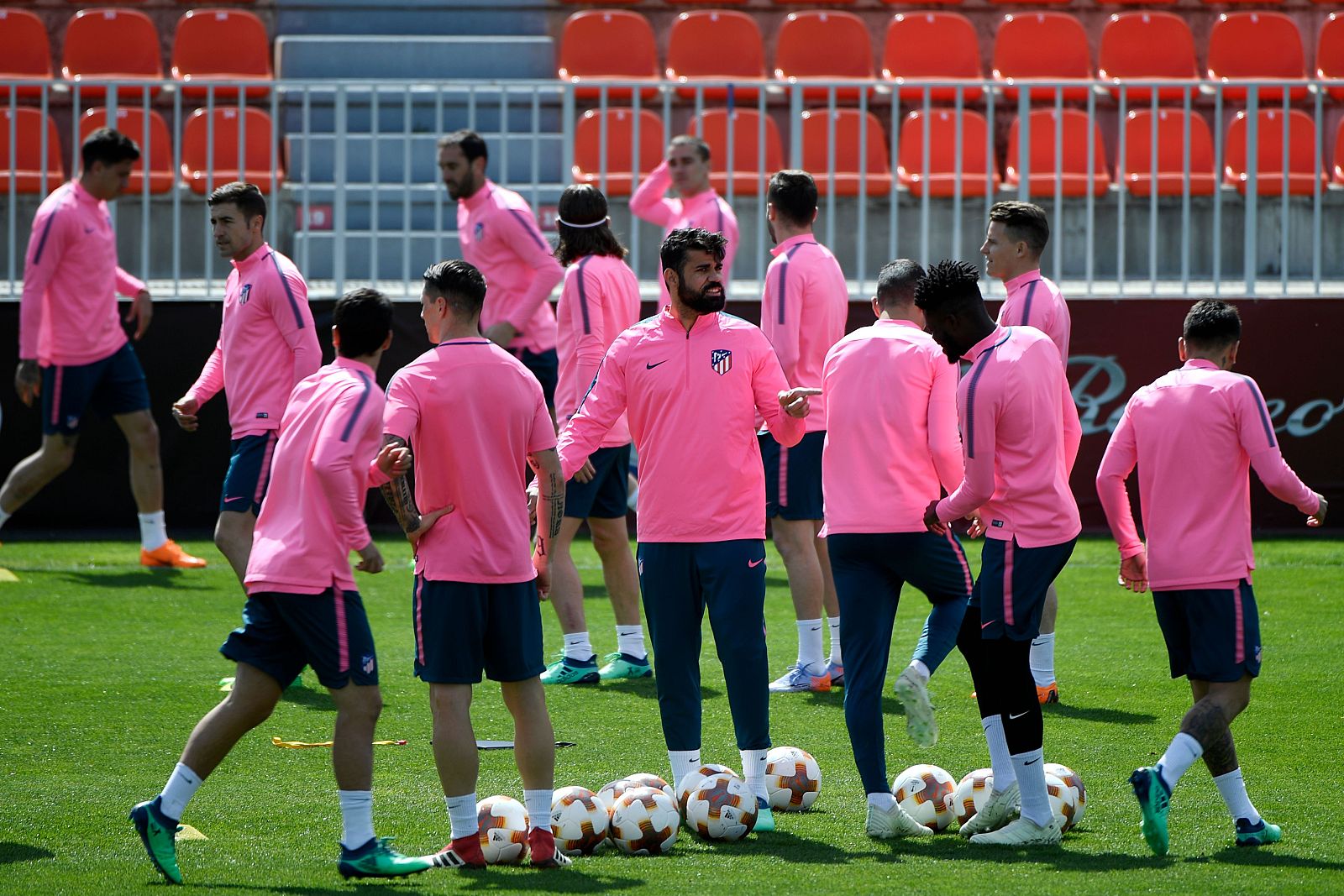 Simeone ensaya con el mismo once antes de enfrentarse al Arsenal