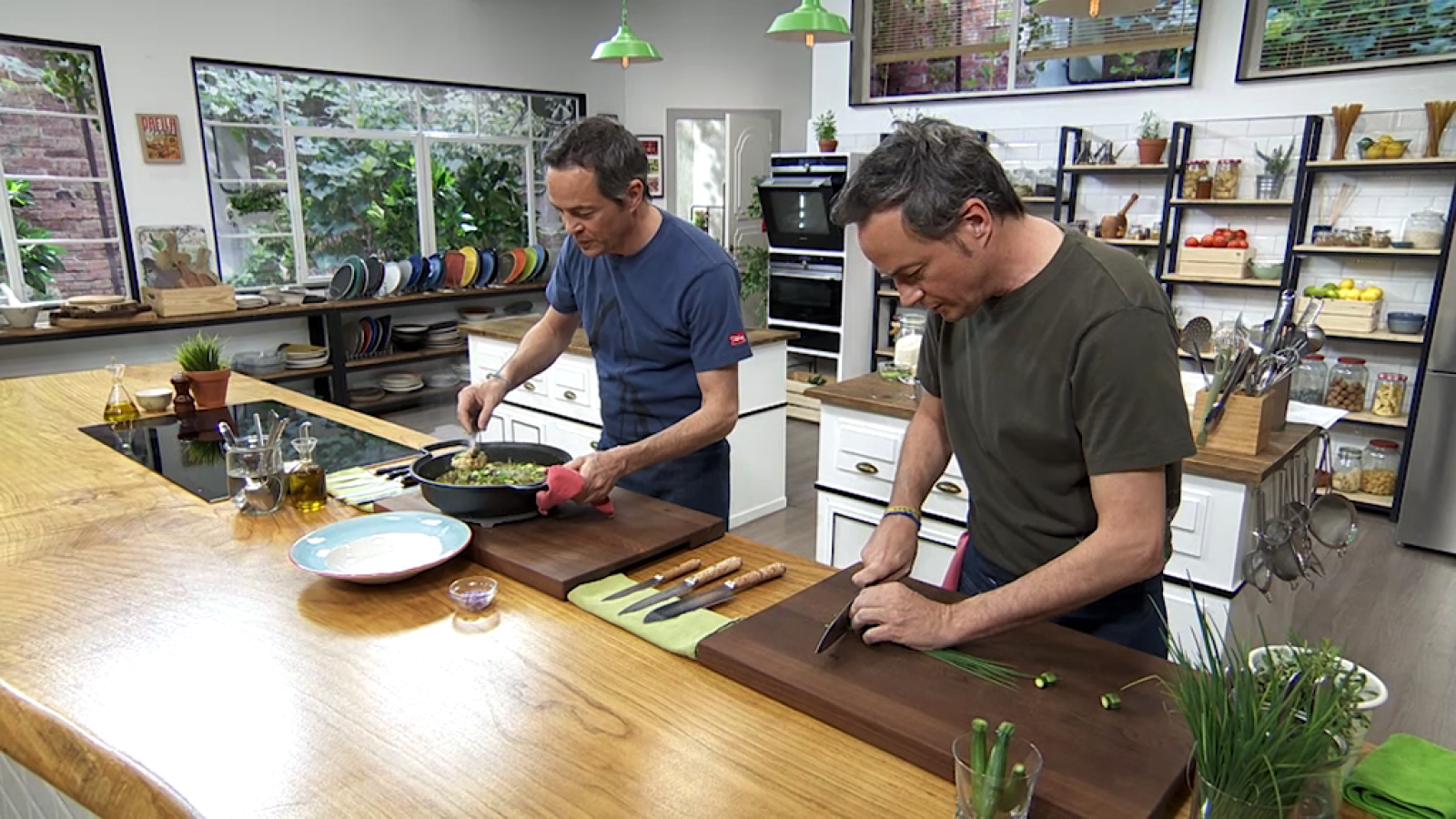 Torres en la cocina - Arroz caldoso al cava y trife de arándanos - ver ahora