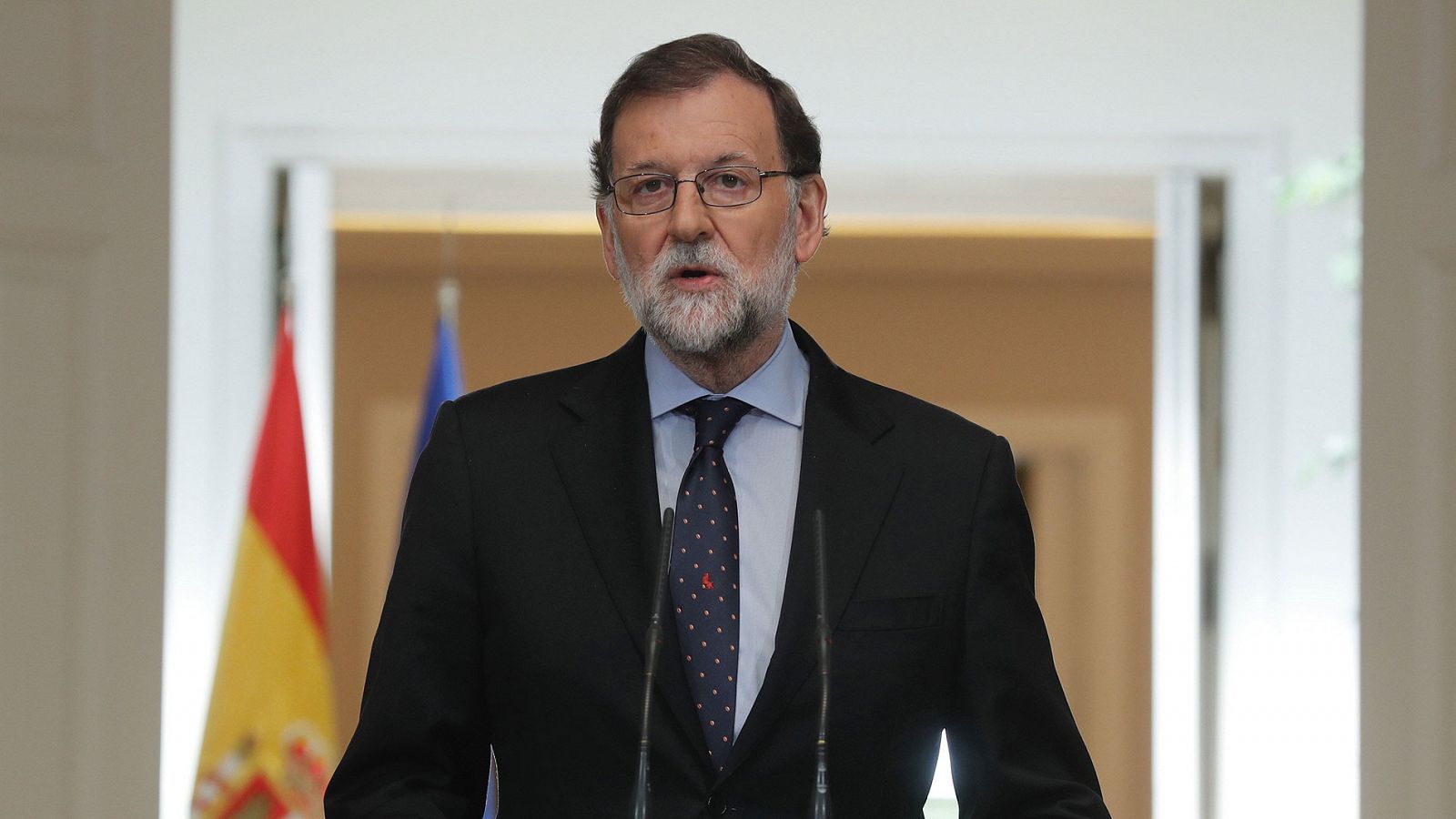 Disolución de ETA: Rajoy recuerda a las víctimas y advierte que no habrá impunidad