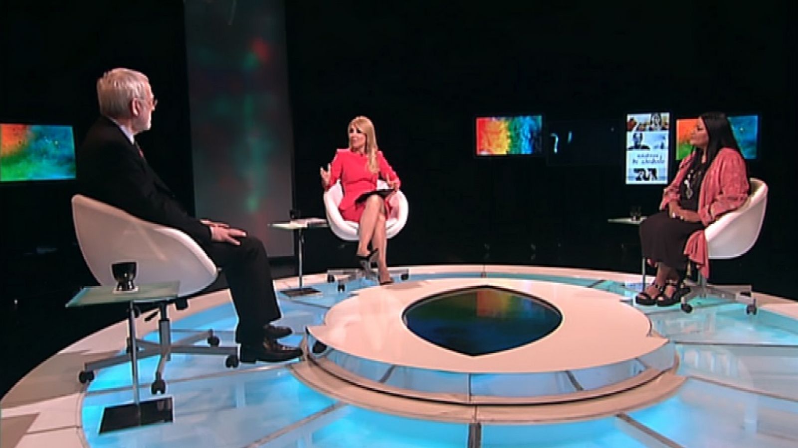 Versión española - Rastros de sándalo (presentación) - ver ahora