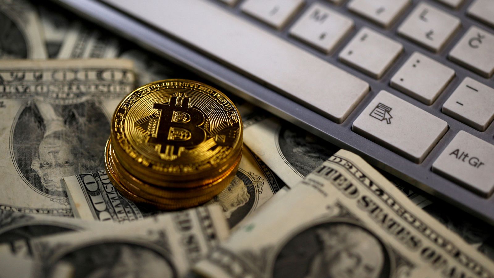 Goldman Sachs, primera firma que operará con bitcoin