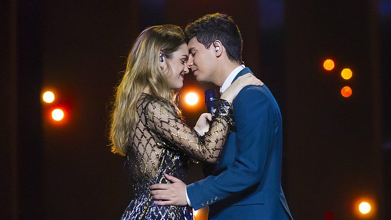 Eurovisi�n - Primer minuto de la actuaci�n de Espa�a: Alfred y Amaia, "Tu canci�n" 