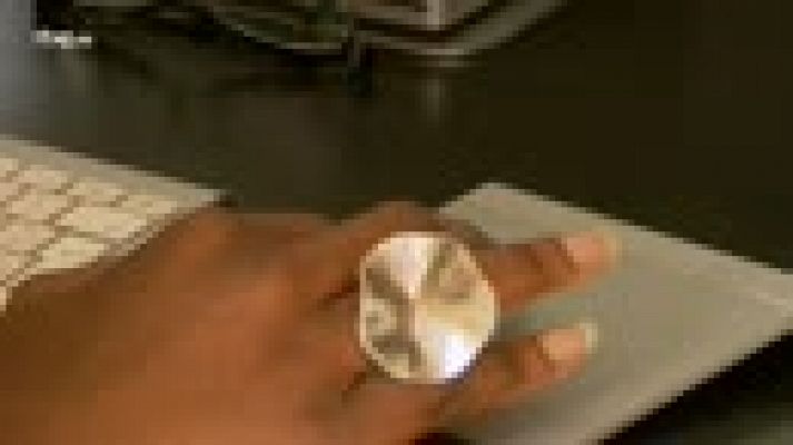 Documentos TV - Hablan las víctimas de odio en redes sociales