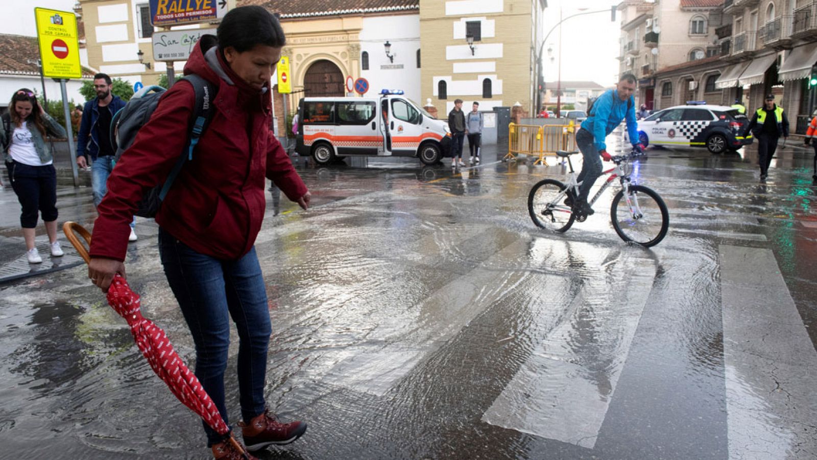 El tiempo: El cielo tendrá nubosidad de evolución en Galicia, con precipitaciones que se irán extendiendo a toda la región y al occidente de Asturias, y ascenso extraordinario de las temperaturas diurnas en el interior del País Vasco y norte de Navarra. | RTVE Play