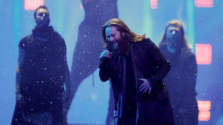 Eurovisión - Dinamarca: Rasmussen canta "Higher Ground"