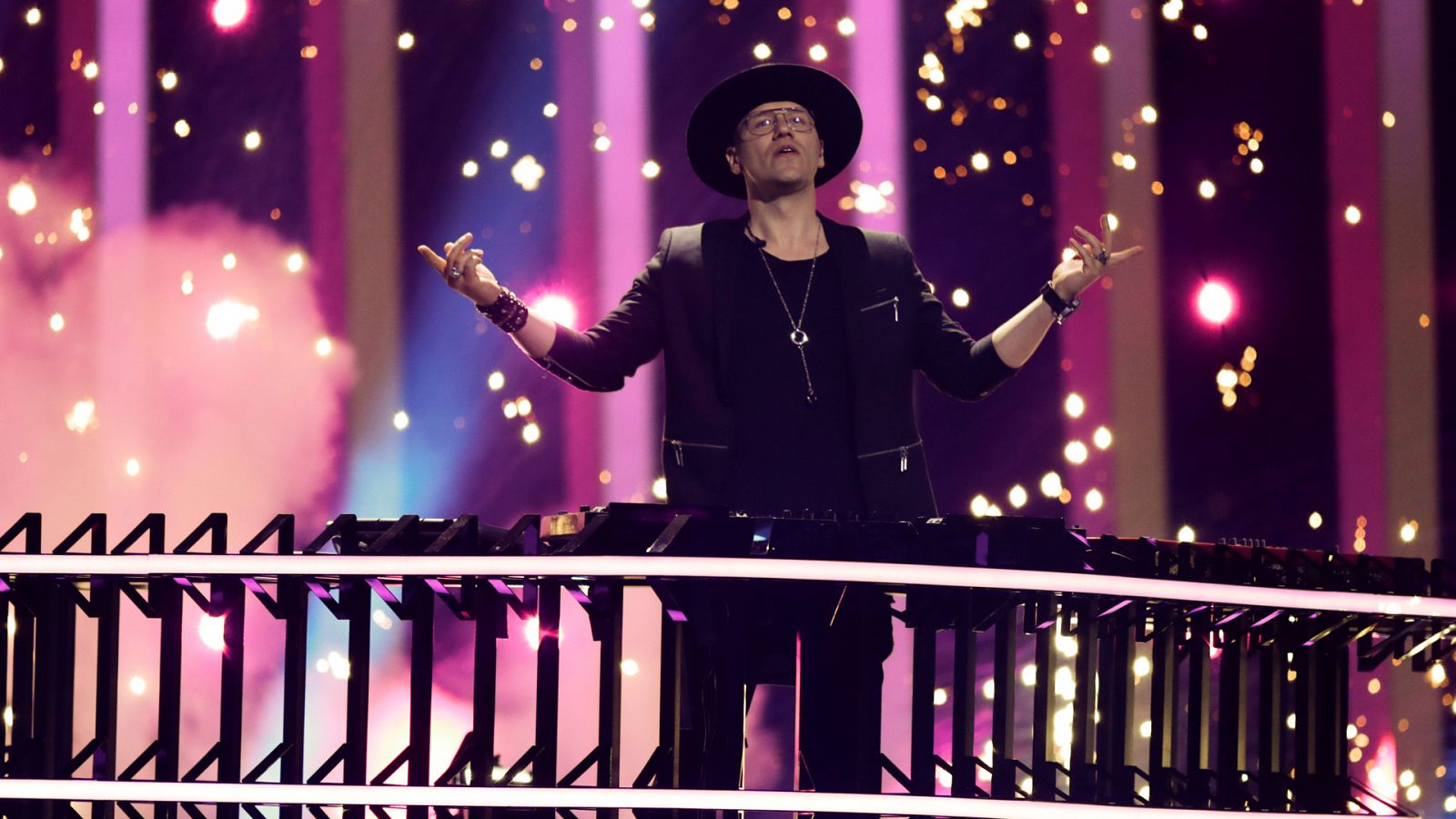 Eurovisión - Polonia: Gromee y Lukas Meijer canta Light me up - RTVE.es