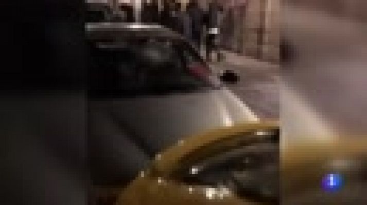 Telediario 1 - Detenidas cuatro personas en Lavapiés por los daños en los disturbios tras la muerte de un mantero