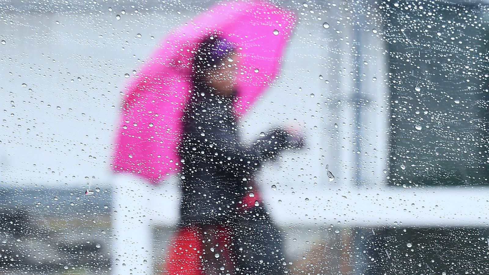 El tiempo: Las temperaturas caerán entre 6 y 10 grados durante el fin de semana | RTVE Play