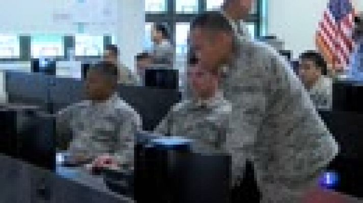 Telediario 1 - Las autoridades vigilan el lago de lava que se ha formado el cráter del Kilauea