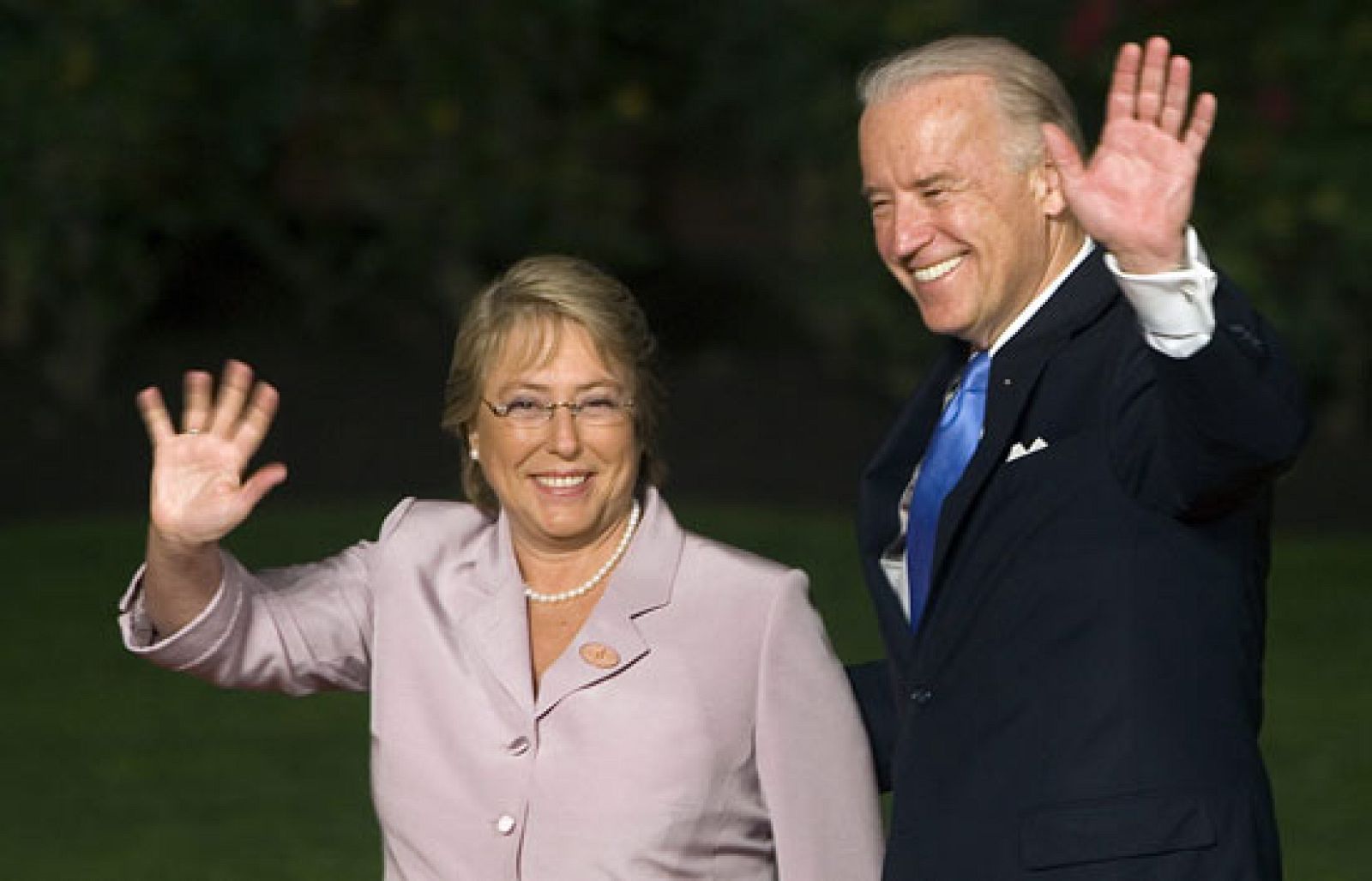 Brown propugna "rehacer las reglas" que regulan los Estados y los mercados