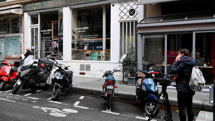 Telediario 1 - Un hombre mata con un cuchillo a un viandante en París y hiere a otros cuatro