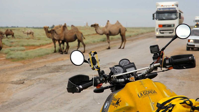 Diario de un n�mada - La ruta de la seda. Cap�tulo 1: Comiendo con mosquitos y caviar - ver ahora 