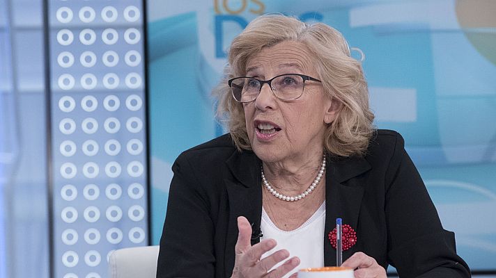 Carmena no desvela si repetirá como candidata a la Alcaldía de Madrid pero reconoce que se siente "bien y con fuerzas"