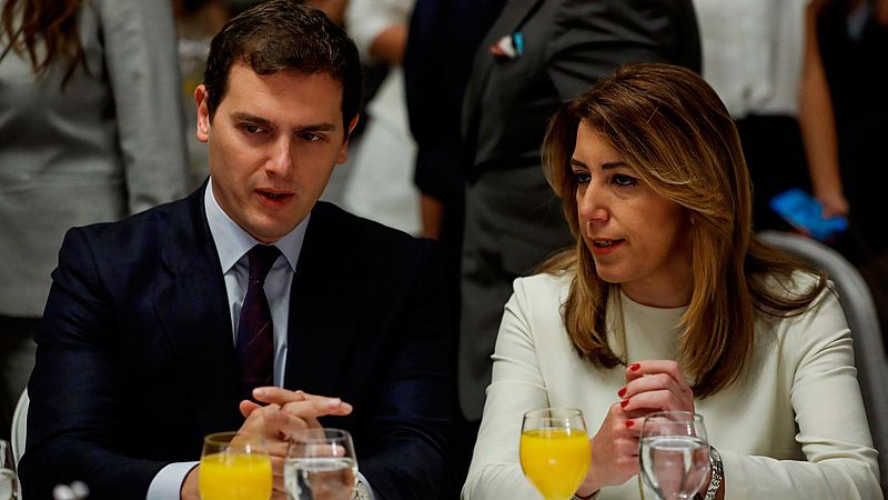 El presidente de Ciudadanos, Albert Rivera, ha exigido este lunes al presidente del Gobierno, Mariano Rajoy, que "rectifique" y se siente a negociar "cómo extendemos la aplicación del 155" a la vista de la intención de Quim Torra de seguir apostando 