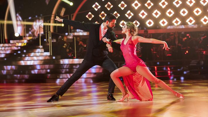 Manu Sánchez y Mireya bailan "Feeling Good"