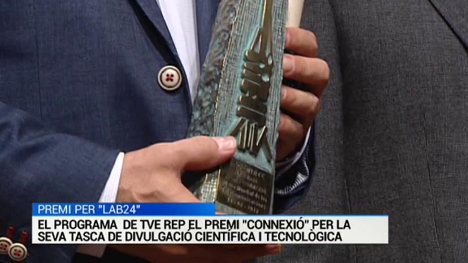 El programa de divulgación de la ciencia y la tecnología Lab24 de TVE, galardonado con el Pemio Connexió.