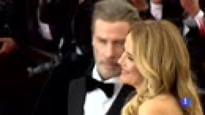 Telediario 1 - La banda sonora de 'Grease' suena en Cannes, con John Travolta, en su 40 aniversario