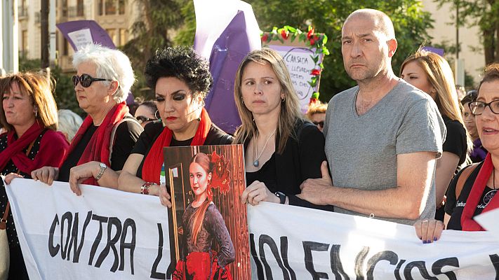 Telediario 1 - La muerte de la joven en un campo de tiro de Las Gabias, en Granada, fue violencia de género