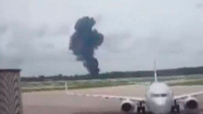  - Primeras imágenes del accidente aéreo en La Habana