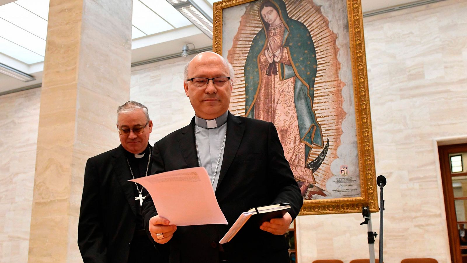 Todos los obispos de Chile renuncian ante el papa por los casos de pederastia