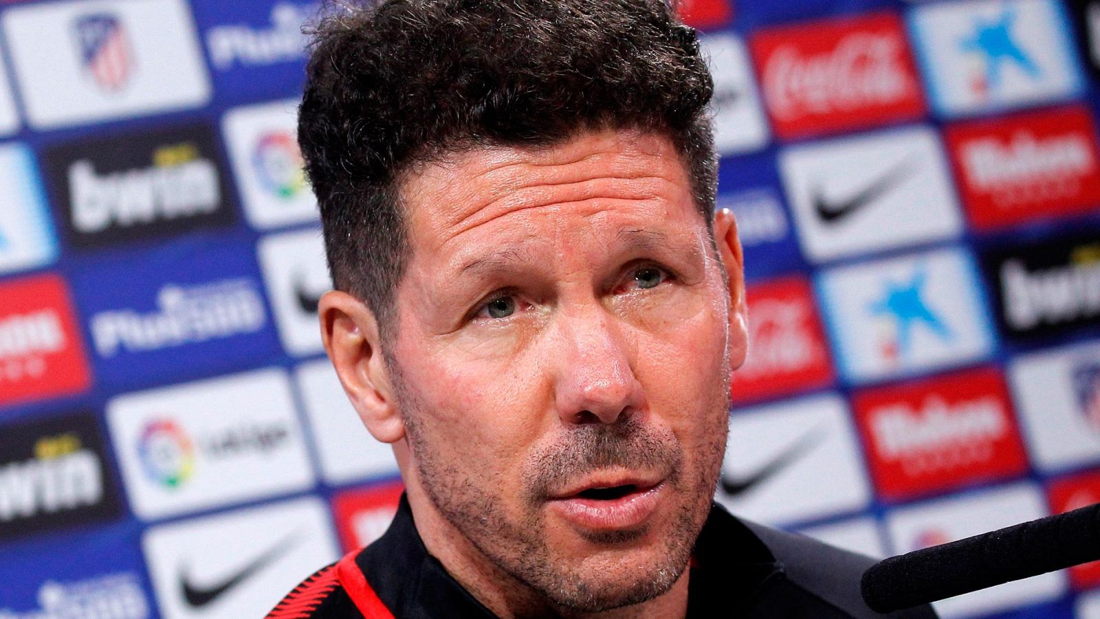 Simeone: "Torres e Iniesta tienen un don, lo que eligen lo eligen bien"