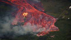 La nube tóxica y la lava del Kilauea mantienen en alerta a Hawái