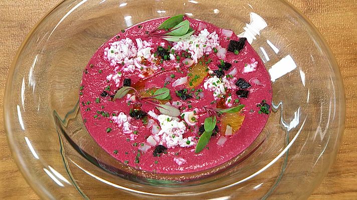 RTVE Cocina - Salmorejo de remolacha