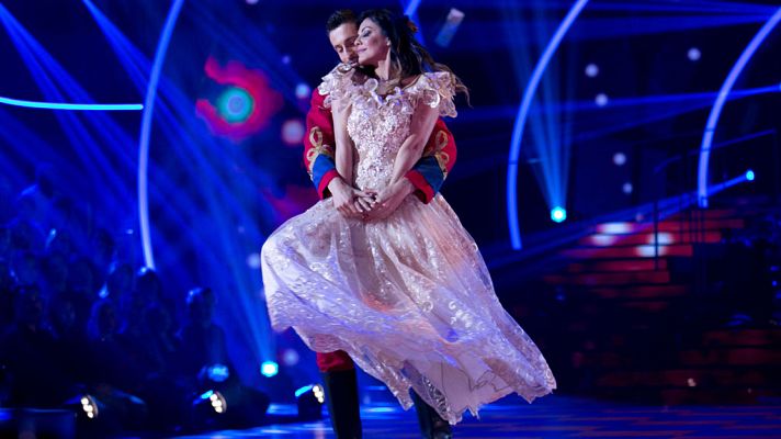 Bailando con las estrellas - Merche y Roger bailan "Can't help falling in love with you"