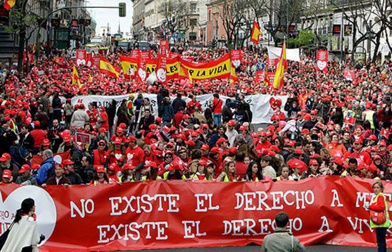 Multitudinaria manifestación contra el aborto en Madrid