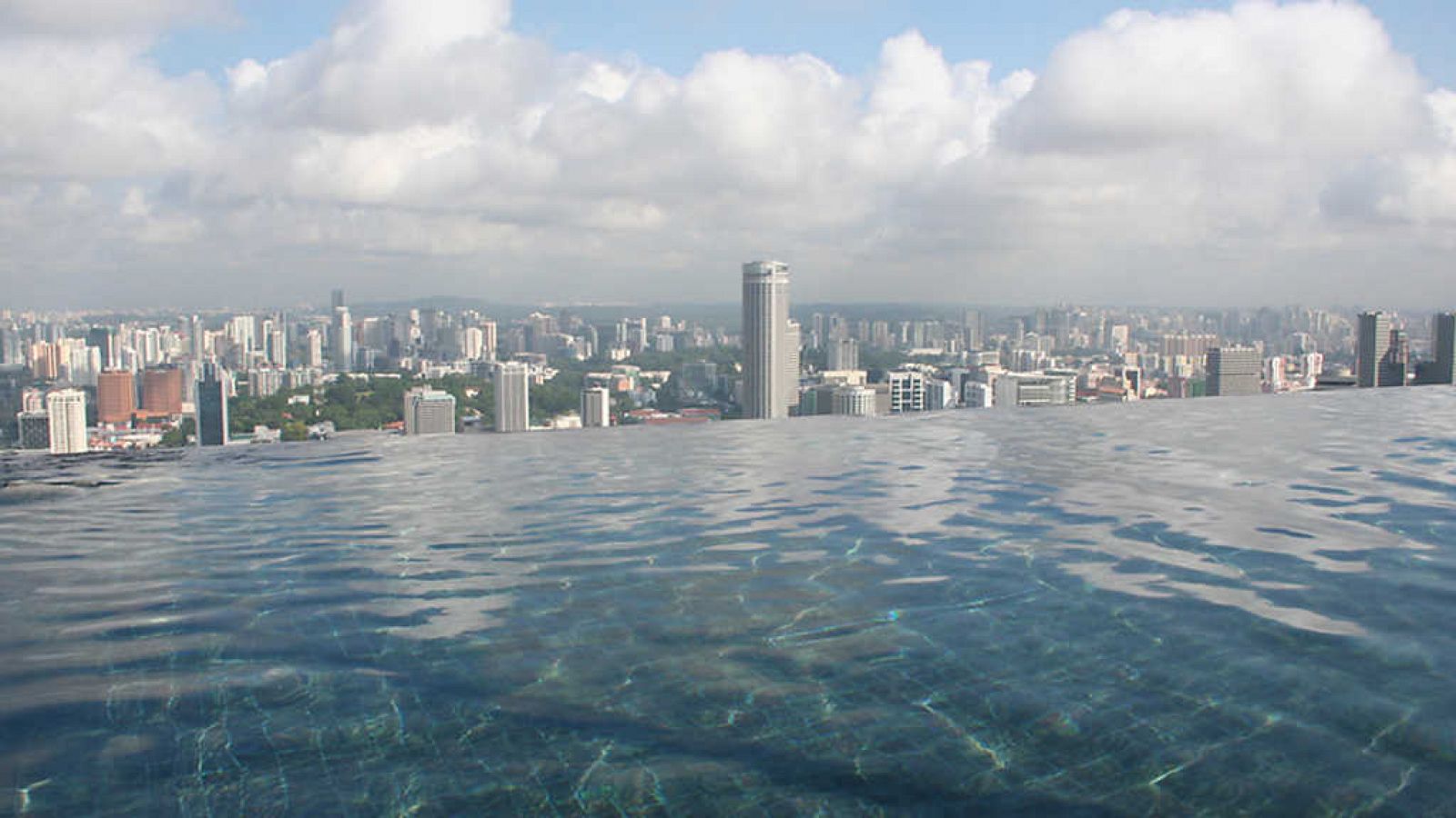 Grandes documentales - Hoteles increíbles: Marina Bay Sands, Singapur - RTVE.es