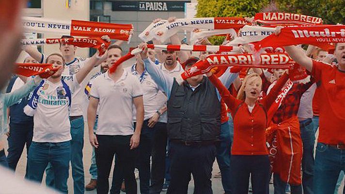 Aficionados de Real Madrid y Liverpool, unidos contra el cáncer infantil