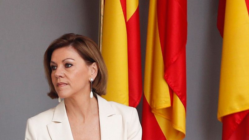 Cospedal acusa al PSOE de querer lograr el poder aliándose con los que quieren "destrozar nuestro país"