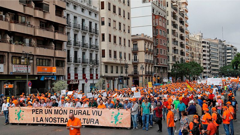 Manifestación en Valencia para reivindicar la importacia del mundo rural 