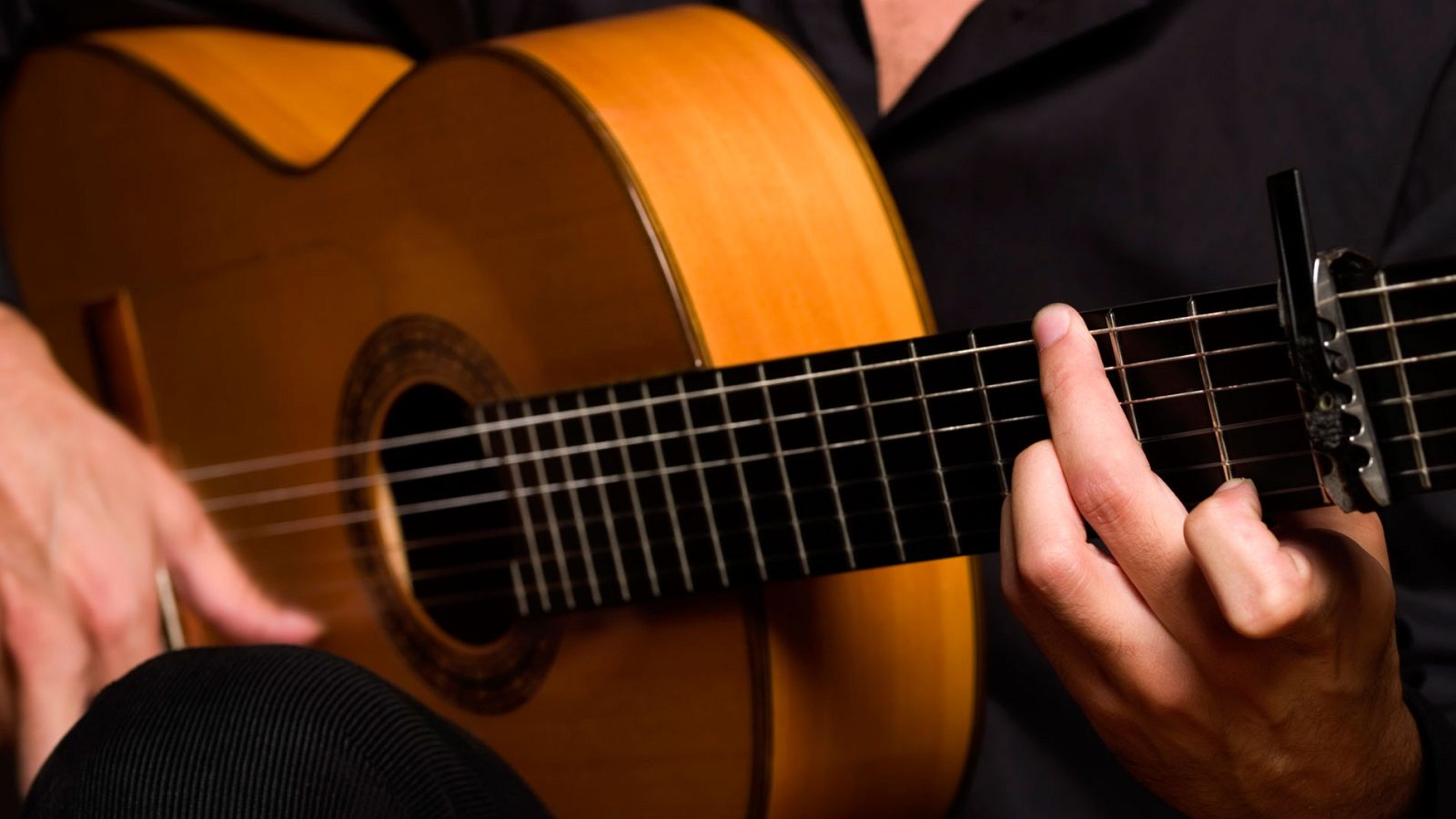 La Universidad de Sevilla ha conseguido que un programa informático identifique palos del flamenco. Todo un reto ya que una de las caracteristicas de este género músical es la complejidad y la improvisación. Precisamente esta complejidad del mundo de