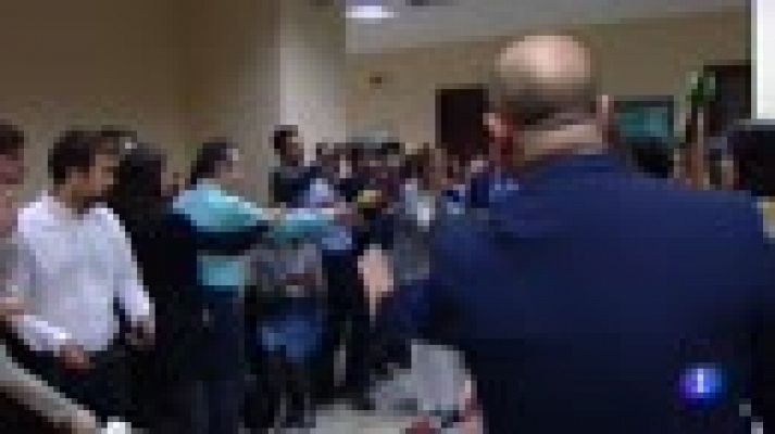 Telediario 1 - Cospedal niega la 'caja B' del PP y ve "tendenciosos" los argumentos del juez que dudan de la credibilidad de Rajoy