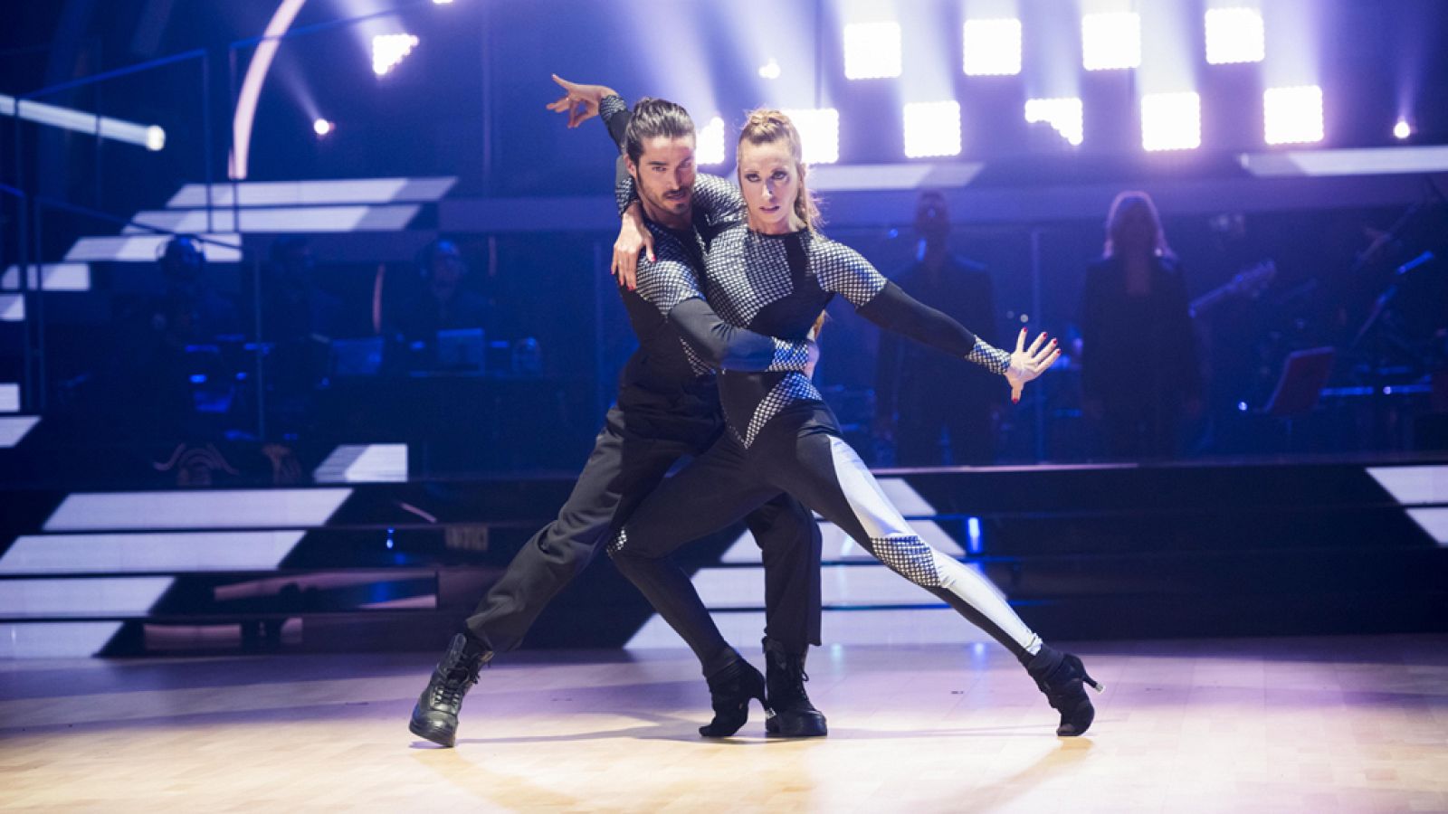 Bailando con las estrellas - Gemma Mengual y Abel Gil bailan 'Seven nation army'