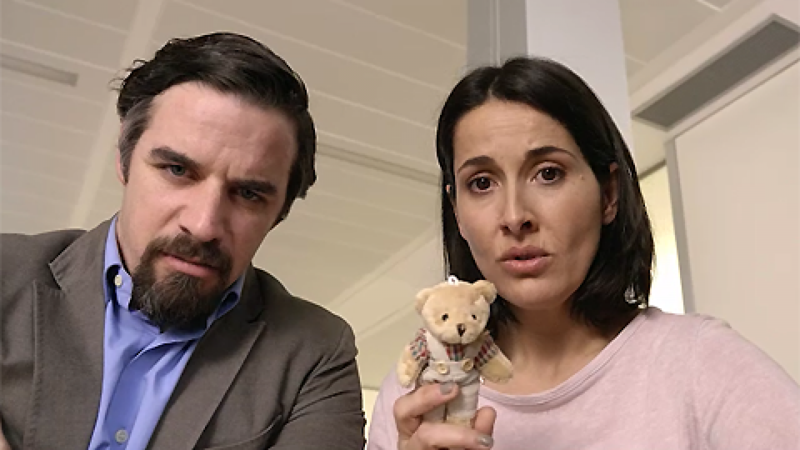 X Concurso de Cortos de RNE - Niño feo - Ver ahora