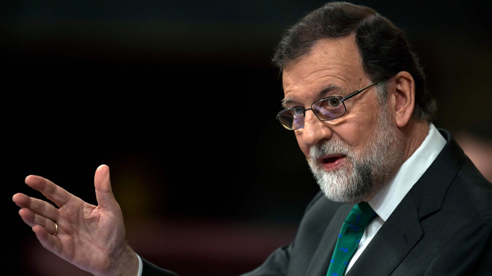 Rajoy, al PSOE: "Cuando llegue la sentencia del caso ERE, ¿se pondrán a sí mismos una moción de censura?