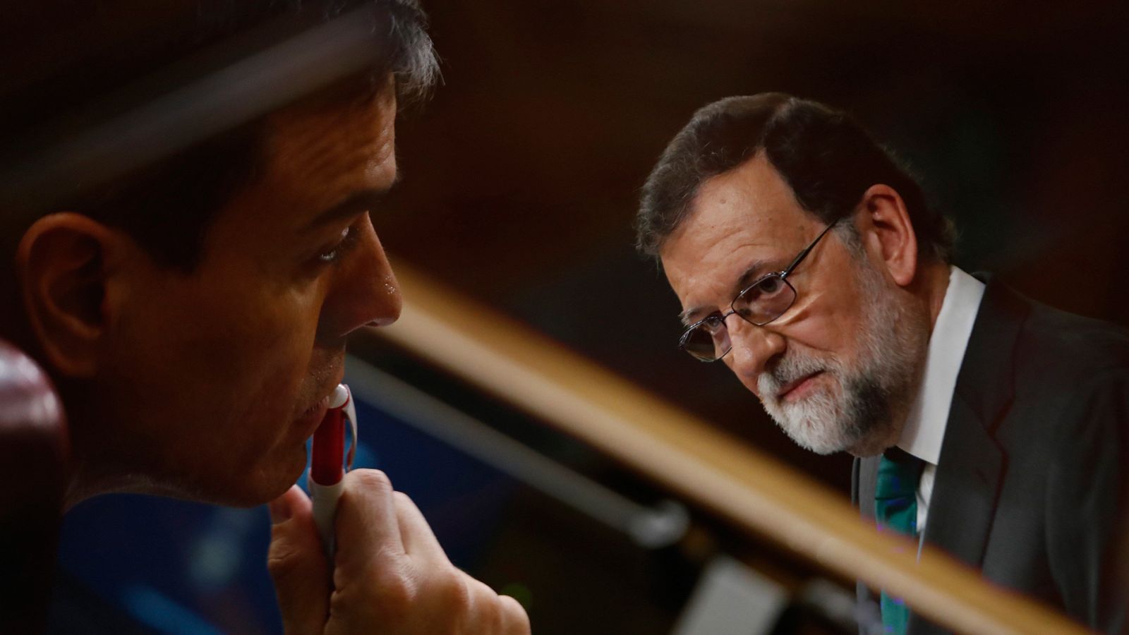 Rajoy acusa a Sánchez de "mentir" con la sentencia de Gürtel y "chantajear" al Congreso