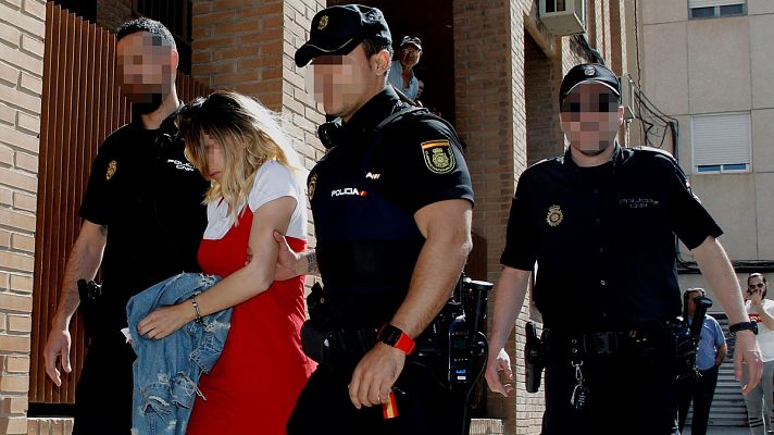 Telediario 1 - La juez ordena prisión sin fianza para la detenida en Elda por la muerte del hijo de su pareja