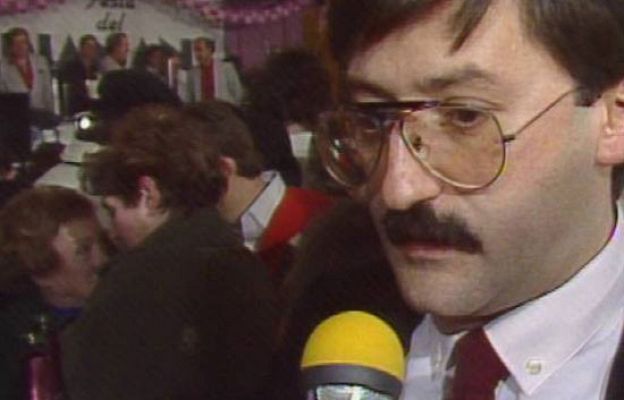 La plaza del Diamante - F.Betriu celebra el final