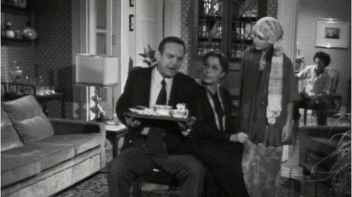 Les nits de la tieta Rosa - Les estrelles manen  / cap - 9