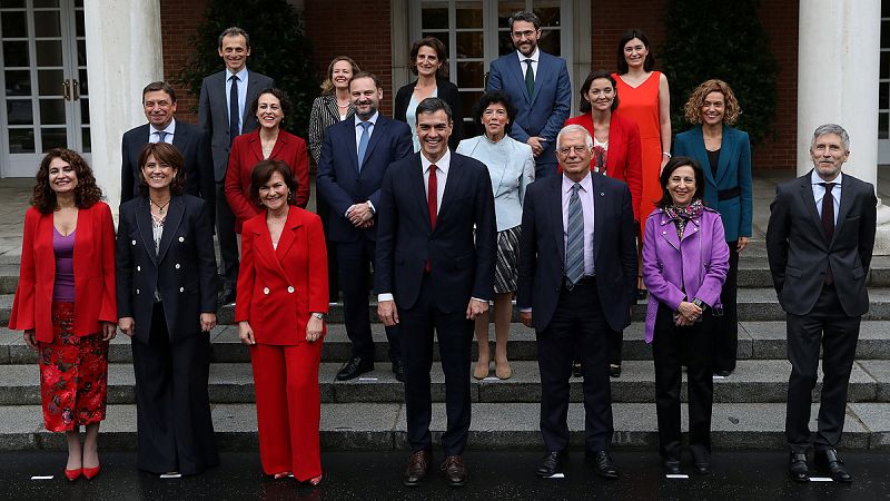 El nuevo Gobierno de Sánchez aborda la situación en Cataluña y tratará de aprobar medidas sociales