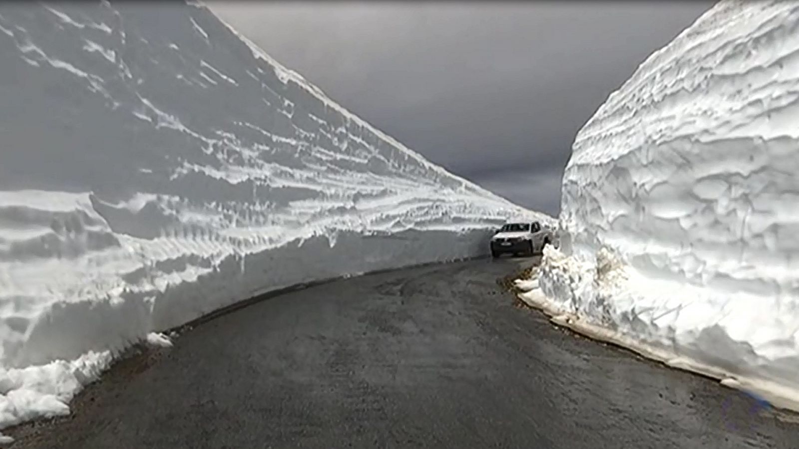 Telediario 1: Las nevadas hacen acto de aparición en primavera | RTVE Play