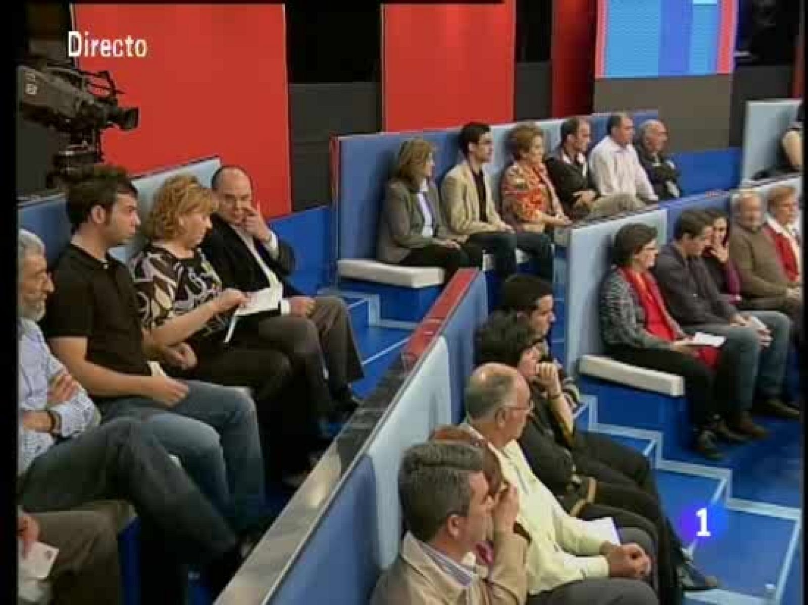 Tengo una pregunta para usted - ¿Si usted llegara a ser presidente que haría por los inmigrantes? - Tengo una pregunta para usted | Ver